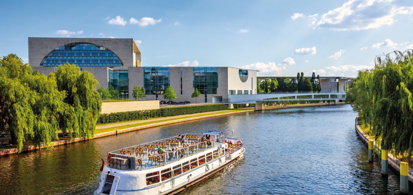 Regierungsviertel in Berlin © Sina Ettmer - stock.adobe.com