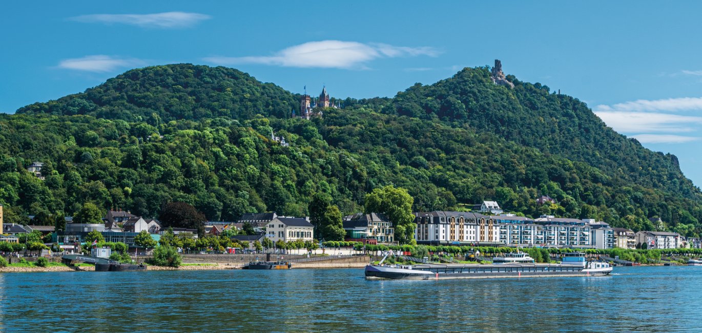 Drachenfels und Königswinter © JEFs-FotoGalerie - stock.adobe.com