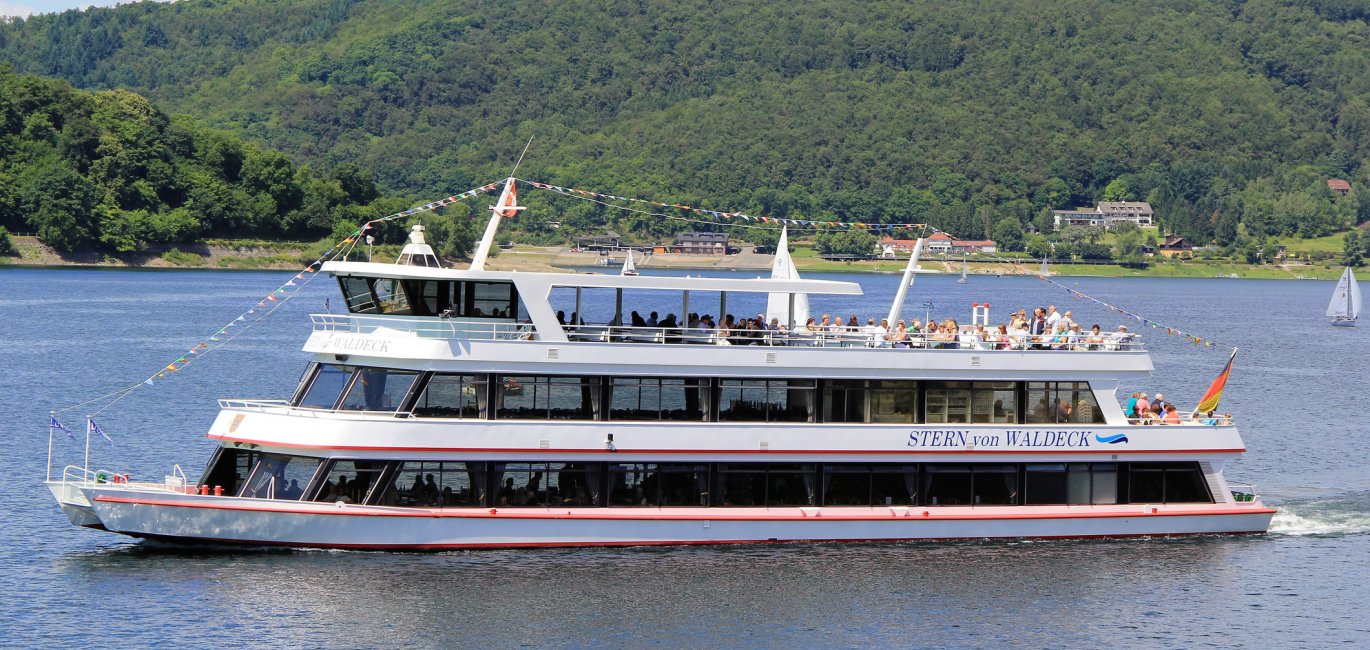 Schifffahrt auf dem Edersee