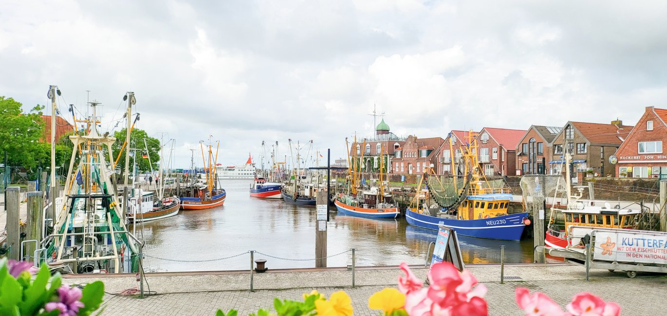 Hafen von Neuharlingersiel © Maximilian - stock.adobe.com