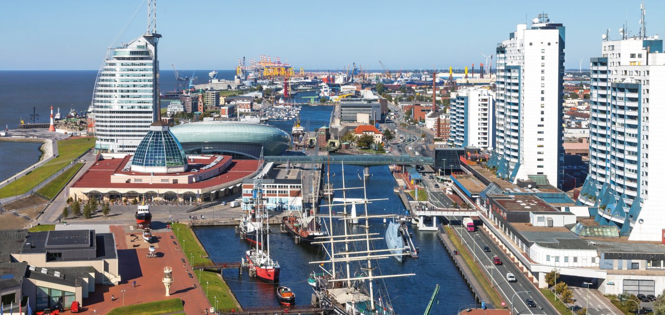 Bremerhaven - Havenwelten und Atlantic Sail Hotel © Gabriele Rohde - stock.adobe.com