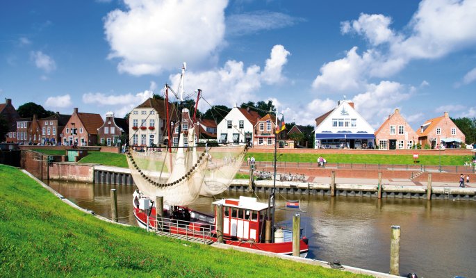 Greetsieler Hafen © greenpapillon-fotolia.com