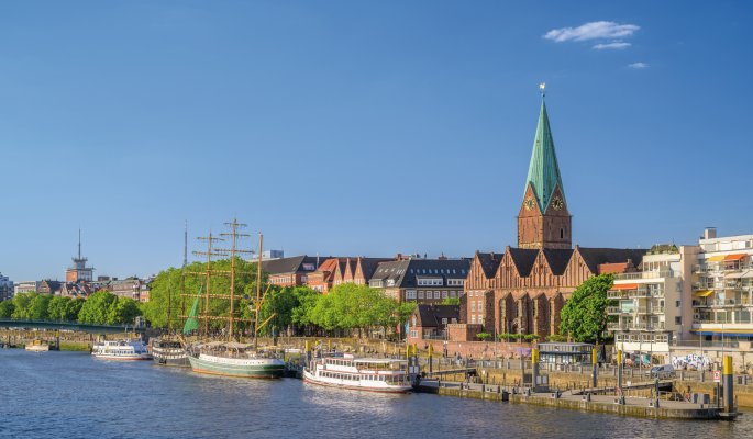 Weserpromenade Schlachte © tichr - stock.adobe.com