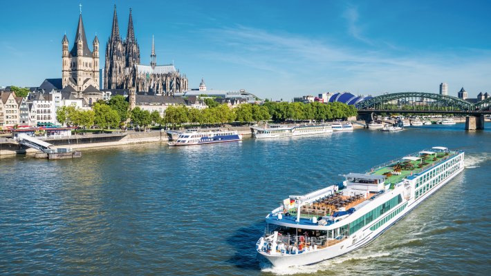 Köln mit Blick auf den Dom © conorcrowe - stock.adobe.com