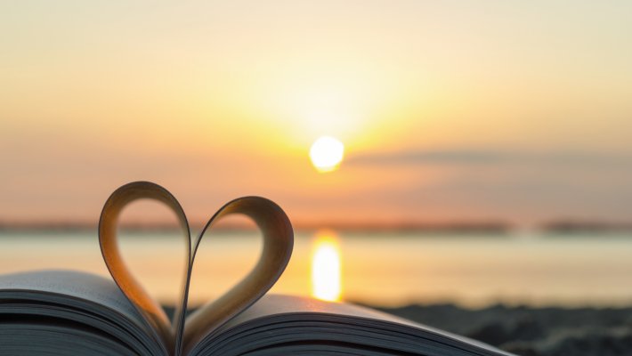 romantischer Sonnenuntergang © FPWing-stock.adobe.com