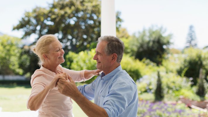 Tanzen hält jung! © Paul Bradbury/Caia Image - stock.adobe.com