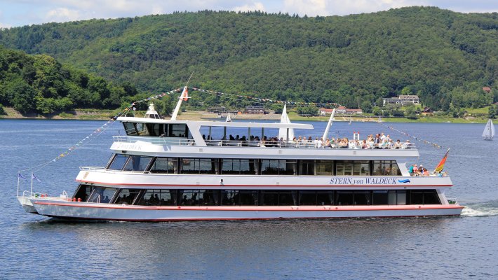 Schifffahrt auf dem Edersee