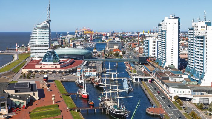 Bremerhaven - Havenwelten und Atlantic Sail Hotel © Gabriele Rohde - stock.adobe.com